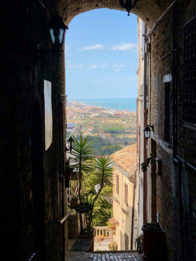 Appartamento In Casa Indipendente A 2 Km Dal Mare. Porto SantʼElpidio Exteriör bild